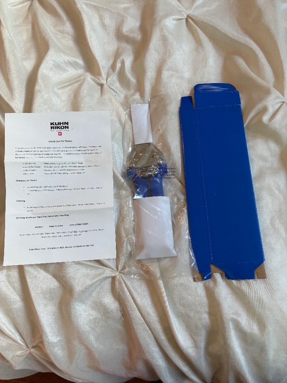 New in box Kuhn Rikon Blue All purpose Shears